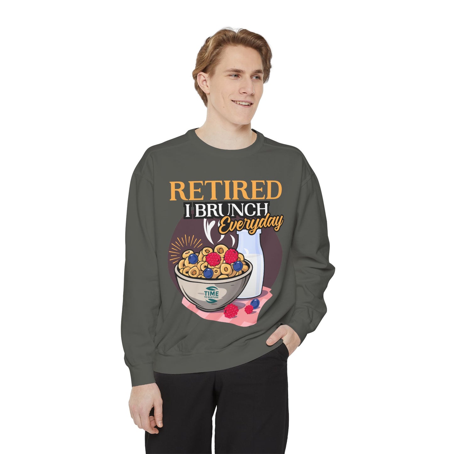 "Retired, I Brunch Every Day" Unisex Sweatshirt – Comfortable and Stylish Pullover for Retirees Who Love Relaxing and Brunching, Perfect for Casual Days at Home or Out with Friends.